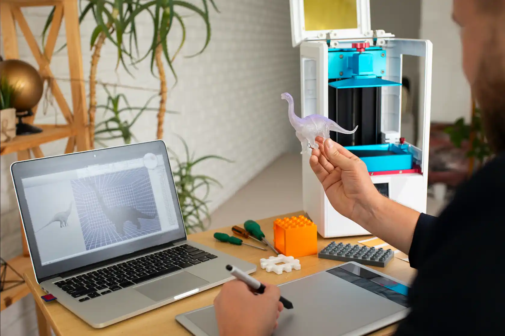 Öğrenci Online 3D Tasarım Öğreniyor